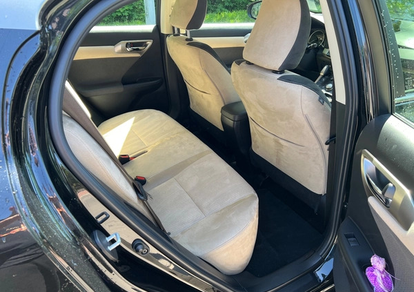 Lexus CT cena 92900 przebieg: 76900, rok produkcji 2017 z Sulejówek małe 154